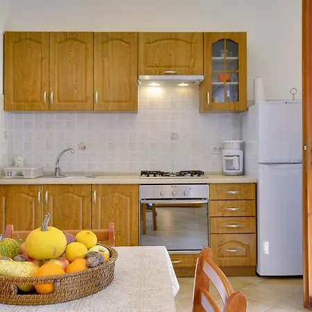 Apartament 1 Bedroom Front In *
